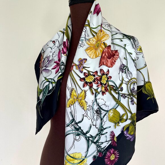 New Gucci Silk Wrap Logo Flora Infinity Print White Multicolor Unisex Scarf - Picture 7 of 16